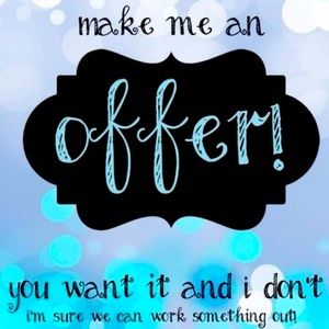 Always accepting reasonable offers!!!! 🩵
